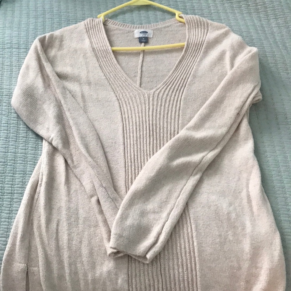 pink sweater